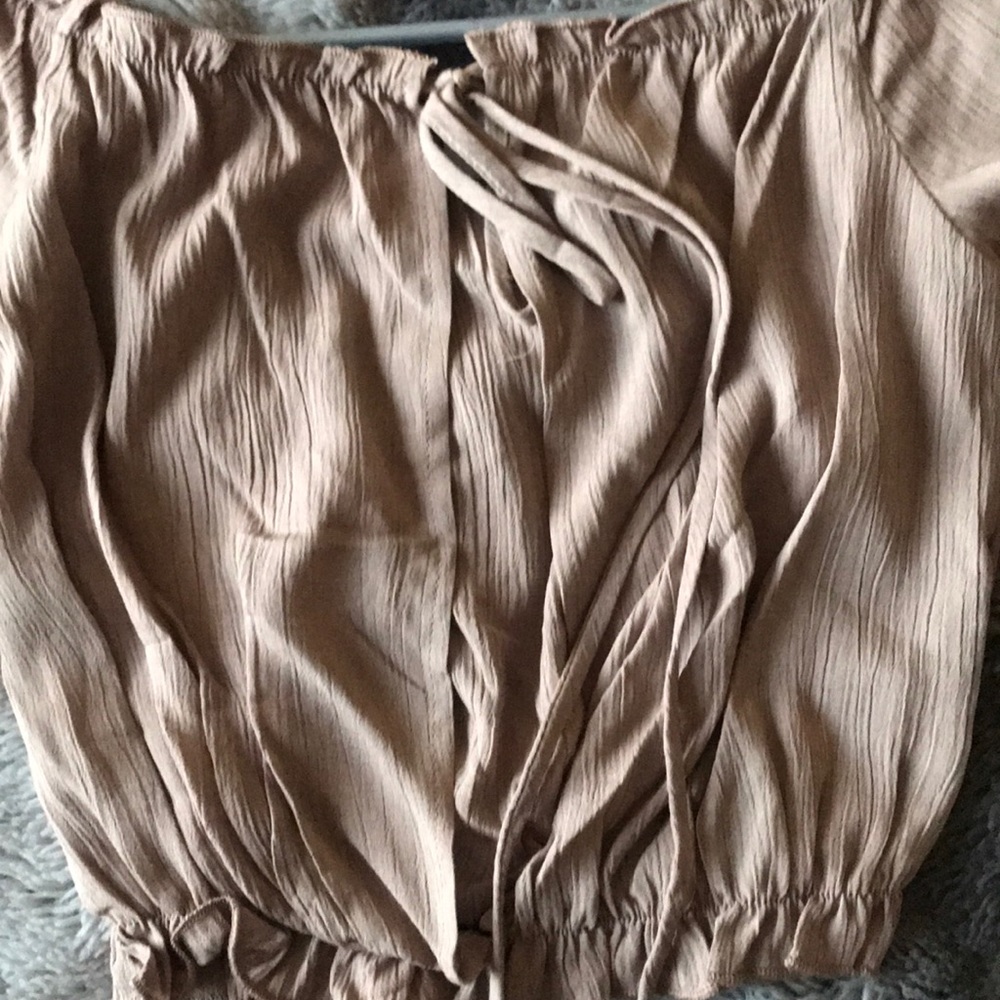 Top - Picture 2 of 2